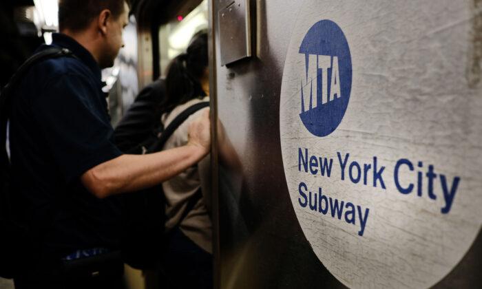 New York Transit Authority Drops Twitter for Real-Time Alerts, Says It’s ‘No Longer Reliable’