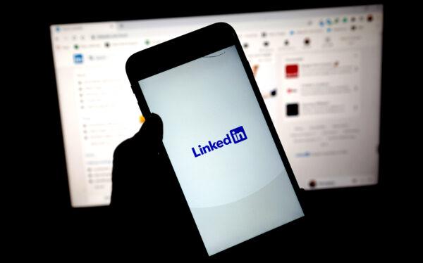 The LinkedIn app is seen on a mobile phone in London, U.K. on Jan. 11, 2021. (Edward Smith/Getty Images)