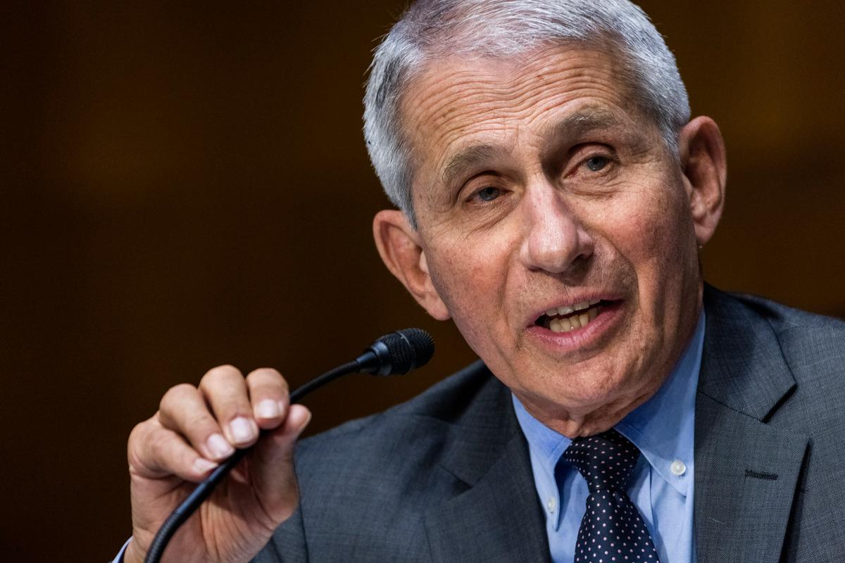 Fauci 'As Confident as You Can Be' That Most of US Will Hit Peak Omicron Infections Next Month