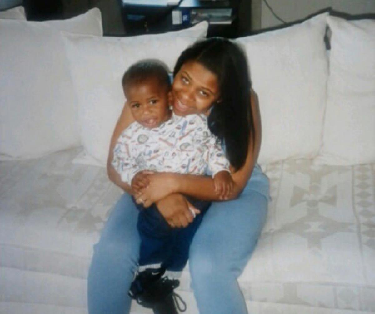 Savelle with his mom. (Courtesy of <a href="https://www.instagram.com/vellll/">Savelle Jefferson</a>)