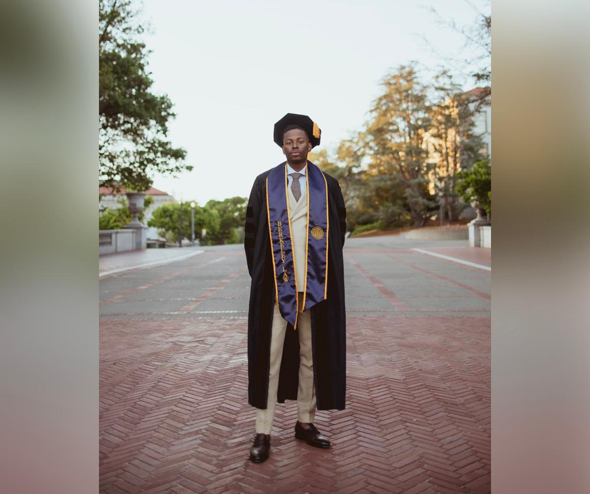 Savelle Jefferson during his graduation in 2021. (Courtesy of <a href="https://www.instagram.com/vellll/">Savelle Jefferson</a>)