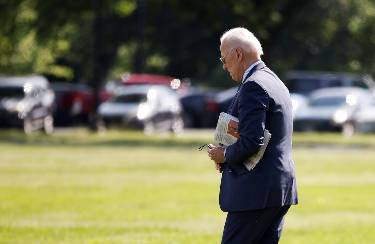 Biden Assures Zelensky He Will ‘Stand Up Firmly’ for Ukraine’s Sovereignty During Putin Meeting