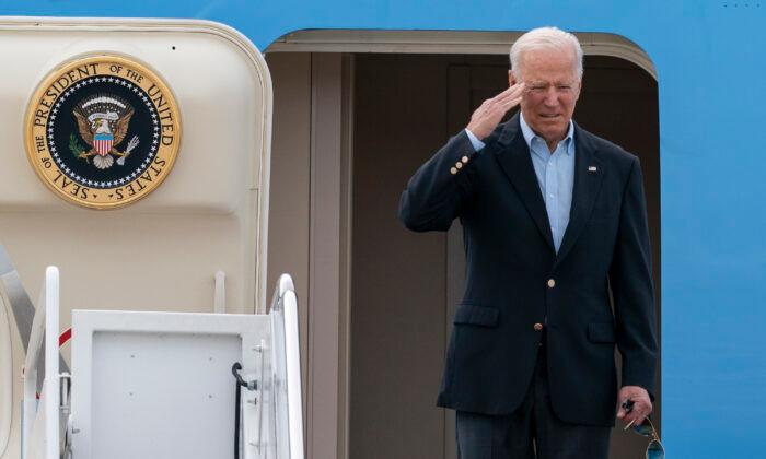 Biden Departs for First Foreign Trip, Claims ‘Tight’ US-Europe Ties Ahead of Meeting With Putin