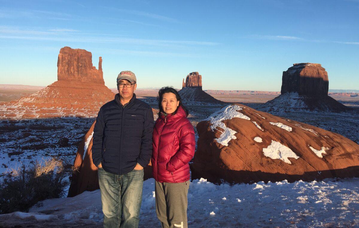 Zhou Deyong and You Ling in Monument Valley in Navajo County, Ariz., in January 2020. (Courtesy of Zhou You)