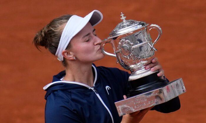 Barbora Krejcikova Wins 1st Grand Slam Title at French Open