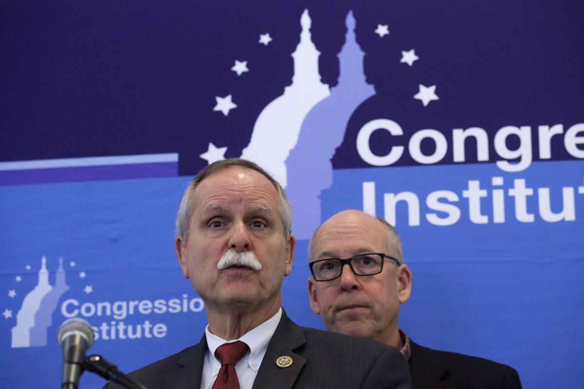 U.S. Rep. David McKinley (R-W.Va.) (L) and Chairman of House Energy and Commerce Committee Rep. Greg Walden (R-Ore.) participate in a news conference to discuss the opioid crisis at the Greenbrier resort in White Sulphur Springs, W.V., on Feb. 2, 2018. (Alex Wong/Getty Images)
