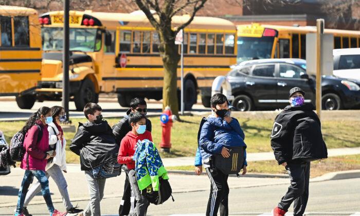 Virginia Parents Seek 1st School Closure-Related Recall of Board Member