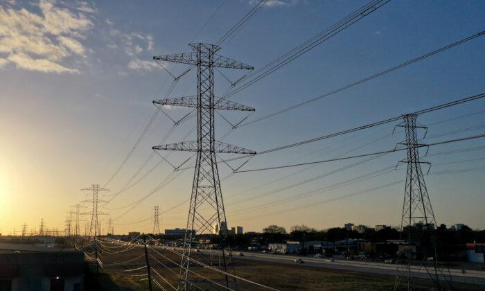 Grid Operator Urges Texans to Conserve Electricity Until June 18