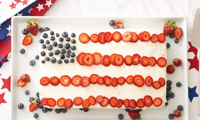 A Sparkly, Spangly Flag Cake for Your Fourth of July Celebration
