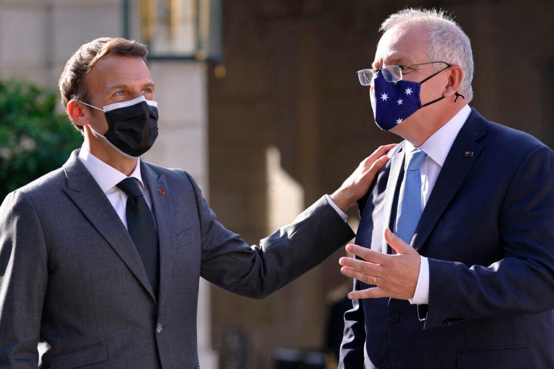 Australian PM Stands Ground in the Face of French Anger