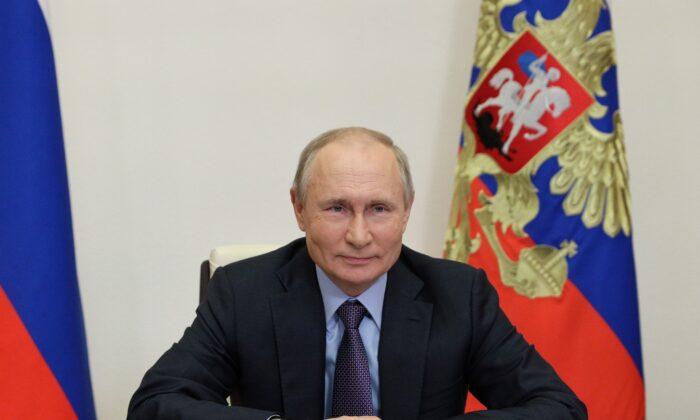 Kremlin Says NATO Membership for Ukraine Would Be ‘Red Line’