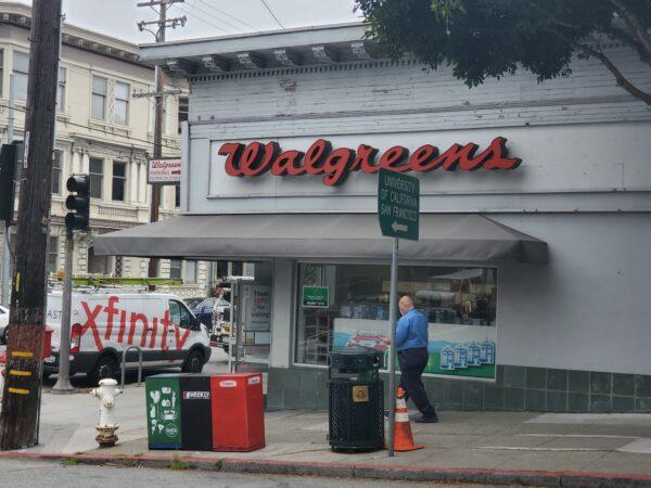 A Walgreens is still open on May 19, 2021 in San Francisco. (Jason Blair/The Epoch Times)