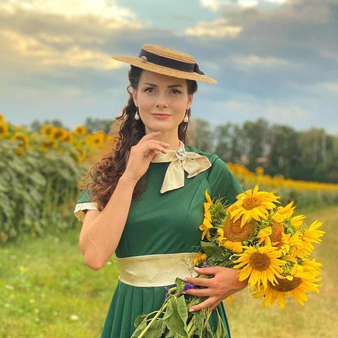 (Courtesy of <a href="https://www.instagram.com/your_sunny_flowers/">Mila Povoroznyuk</a>)