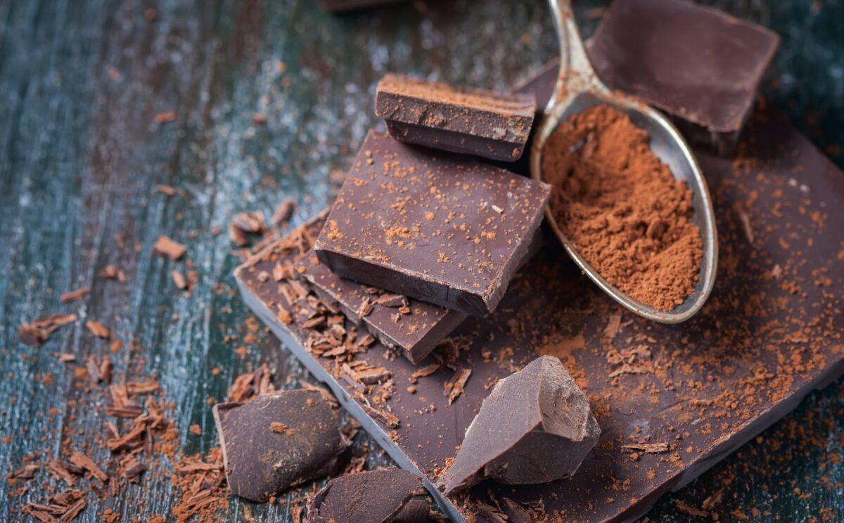 Dark chocolate (at least 70 percent cocoa) is a great source of polyphenols, which are antioxidants.