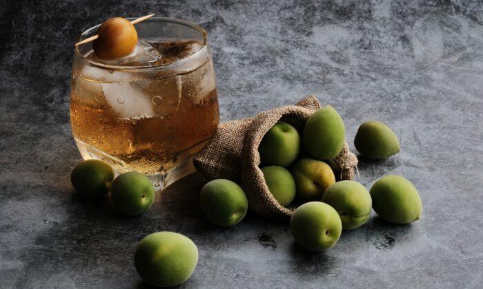 How to Make Umeshu, the Spirit of a Japanese Summer