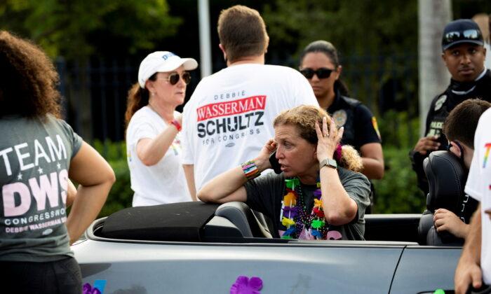 Driver Crashes Into Crowd at Pride Parade in Florida, 1 Dead