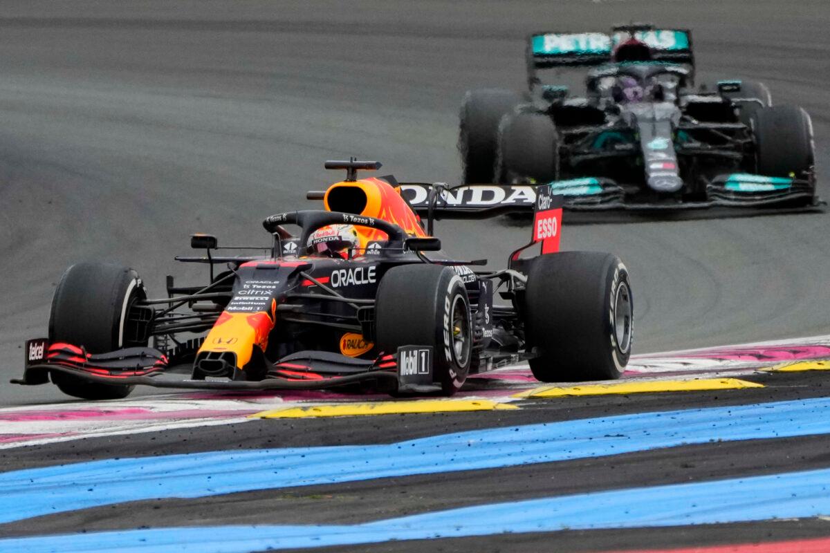 Red Bull's Max Verstappen leads Mercedes's Lewis Hamilton during the French Formula One Grand Prix at the Paul Ricard racetrack in Le Castellet, southern France, on June 20, 2021. (Francois Mori/AP Photo)