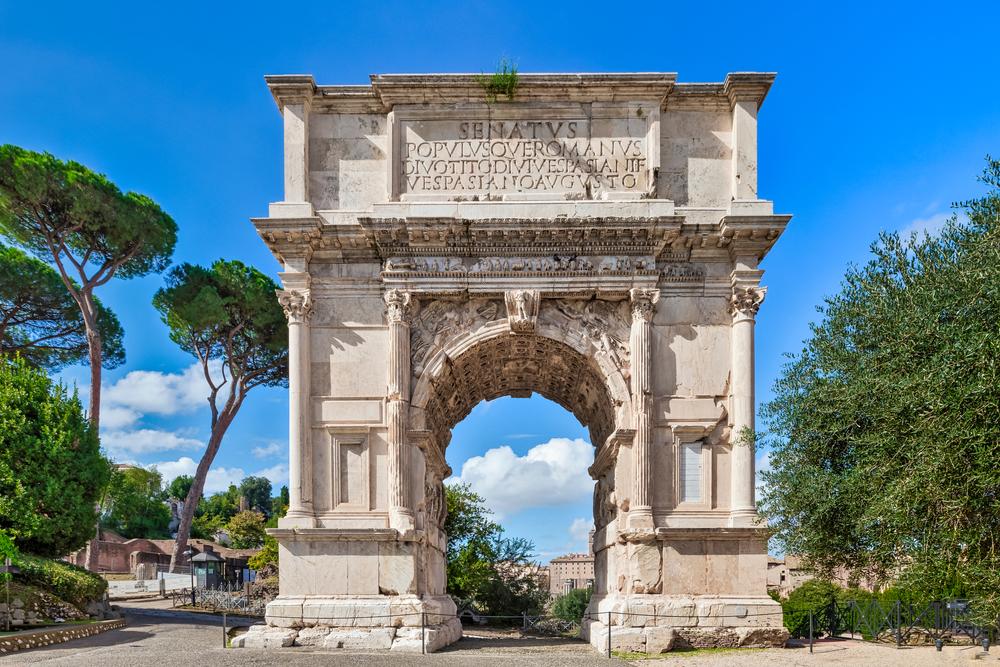Rome’s ancient Arch of Titus (pictured here) inspired architect Jean-François-Thérèse Chalgrin’s design for the Arc de Triomphe. (Wiesdie/Shutterstock)