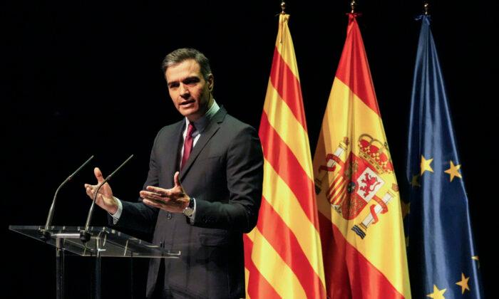 Spanish Leader: 9 Catalan Separatists Will Receive Pardons