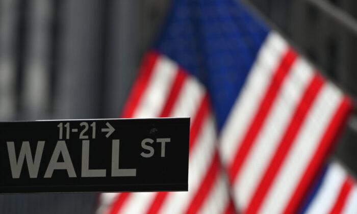 Wall Street Opens Lower as UK’s Truss Resigns as PM
