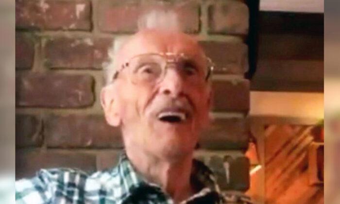 90-Year-Old Man Learns Strangers Paid Enough for His Food to Last Him for Months