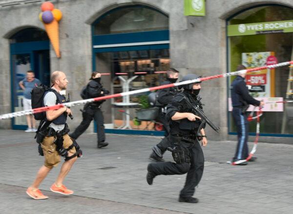 German police in action in the German town of Wuerzburg, Germany, on June 25, 2021. (Thomas Obermeier/Main-Post/Reuters)