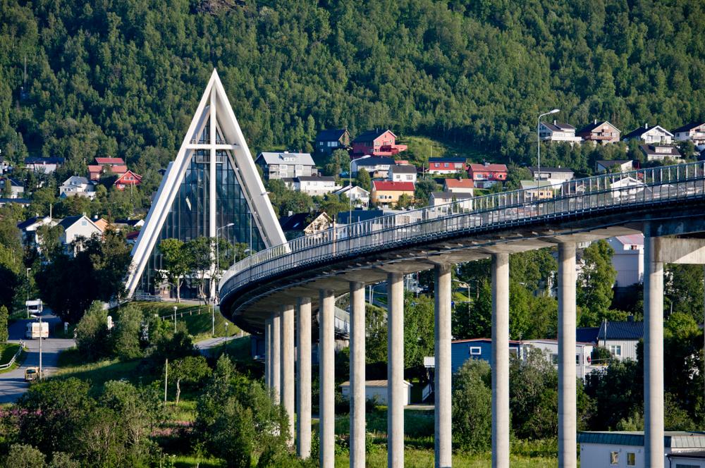 The Tromso Bridge and the Arctic Cathedral in Tromso. (Altrendo Images/Shutterstock)