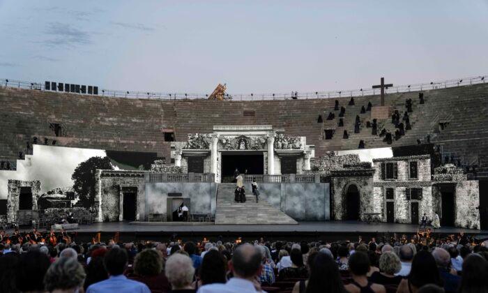 3D Video Replaces Huge Sets in Verona as Full Operas Resume