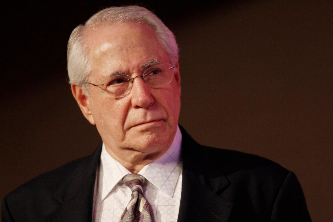 Mike Gravel, Former US Senator for Alaska, Dies at 91