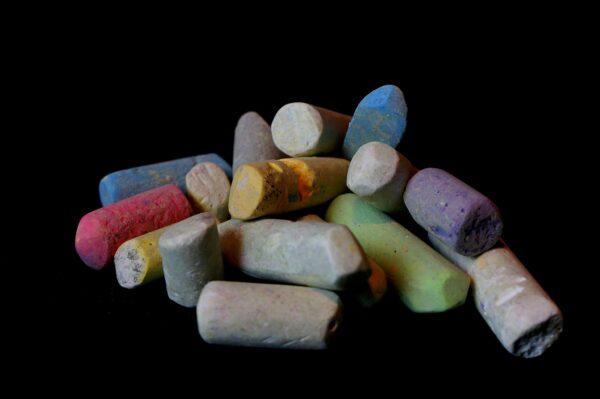 Making and using your own colored chalk from every day items in your house fun for the whole family. (Public Domain)