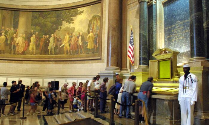 National Archives Apologizes After Telling Visitors to Cover Pro-Life Clothes to See Bill of Rights