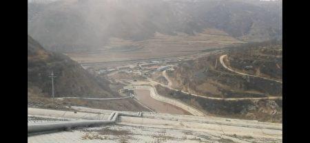 Pollution caused by a local aluminum factory in Shanxi Province, China. (Courtesy of interviewee of The Epoch Times Chinese Edition)