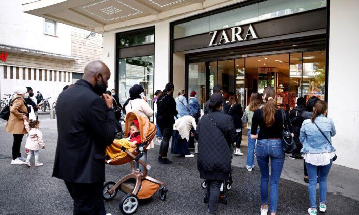 France Probes Fashion Retailers for Concealing ‘Crimes Against Humanity’ in Xinjiang