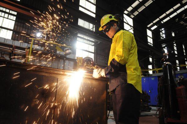 Trainee steelworker at One Steel in Melbourne, Australia, on April 30, 2013. (AAP Image/Julian Smith)