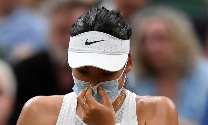 Sports Figures Defend Raducanu Over Wimbledon Exit