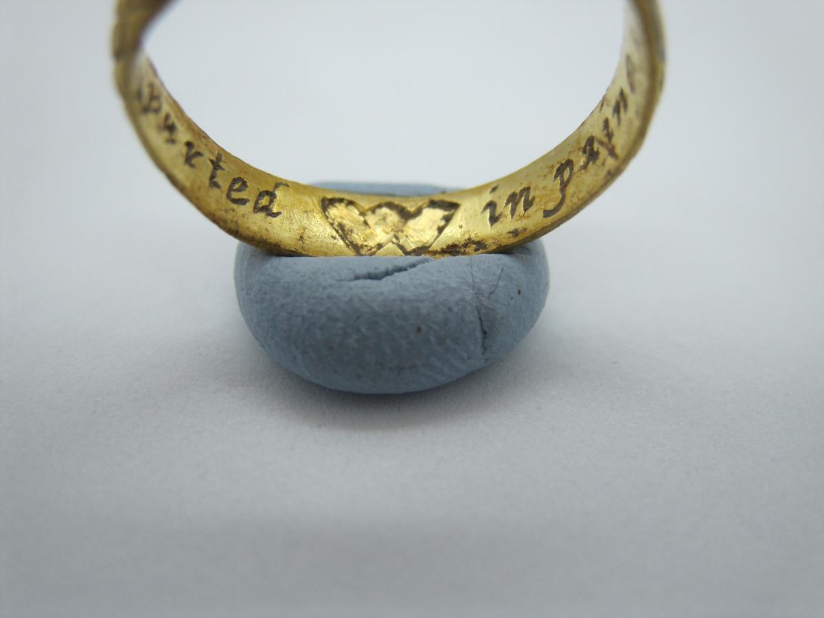 The 17th-century gold posy ring. (SWNS)