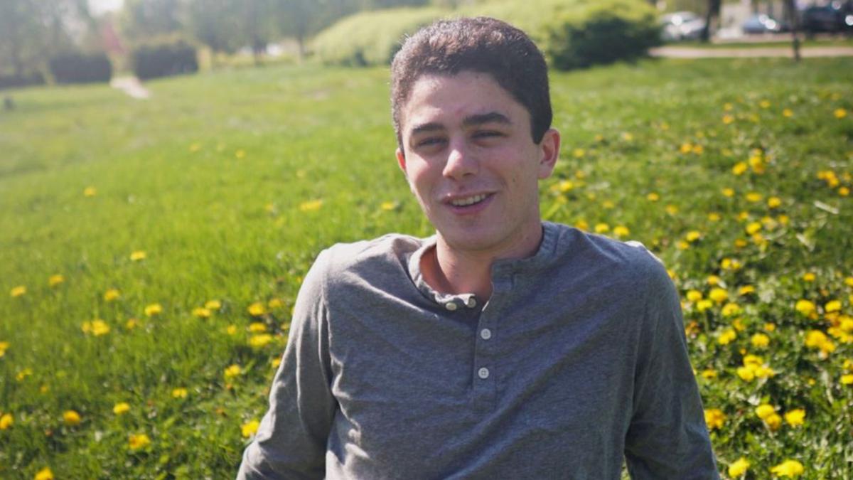 Student Dies After Struck by Stray Bullet While Heading Home From Chicago Internship