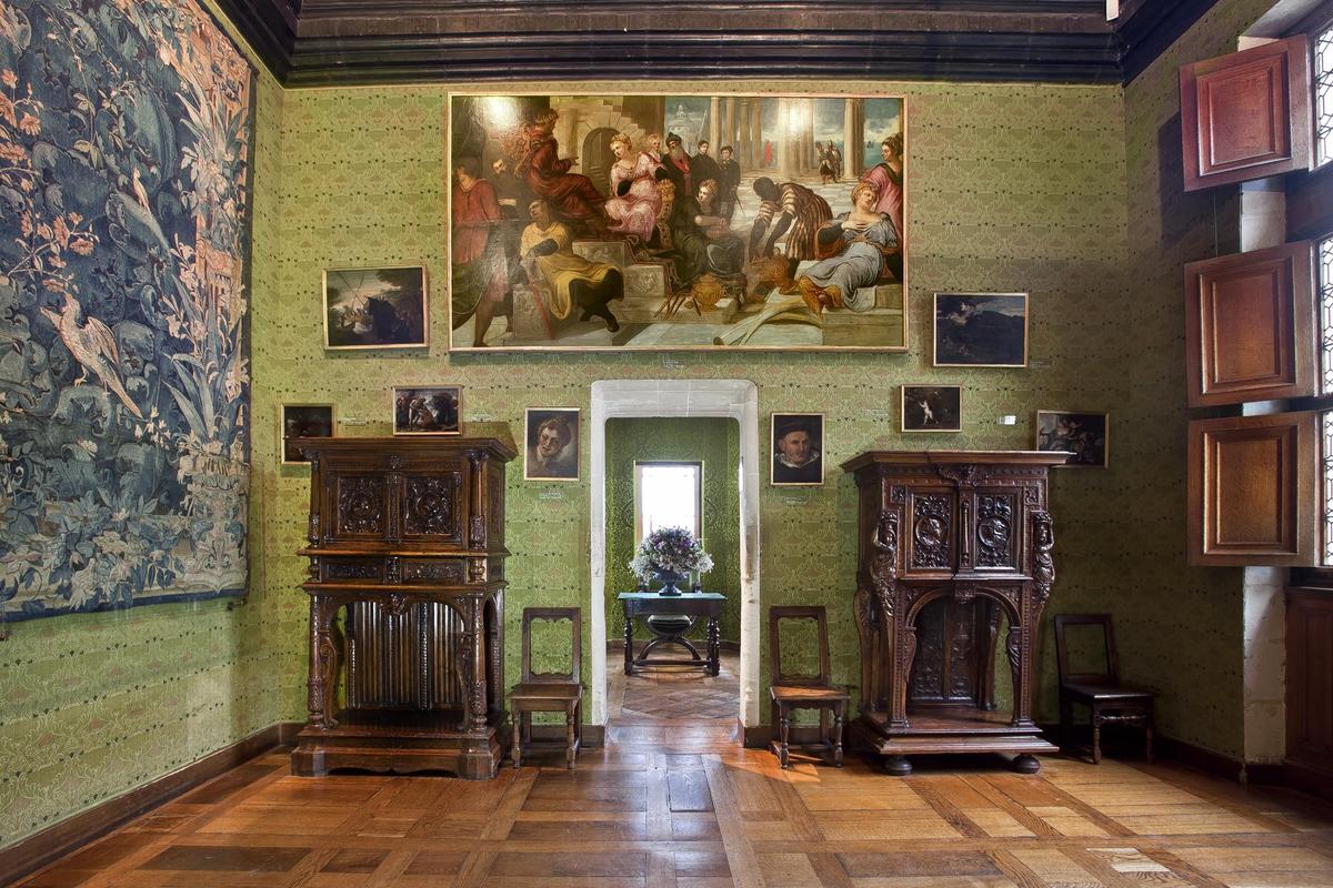 The Green Study (Le Cabinet Vert) of Catherine de’ Medici, from which she governed France as regent after the death of Henry II. Adorning its walls are masterworks of art, including “The Queen of Sheba” and “Portrait of a Doge” by Tintoretto, and “The Drunken Silenus” by Jordaens. (Courtesy of Château de Chenonceau)