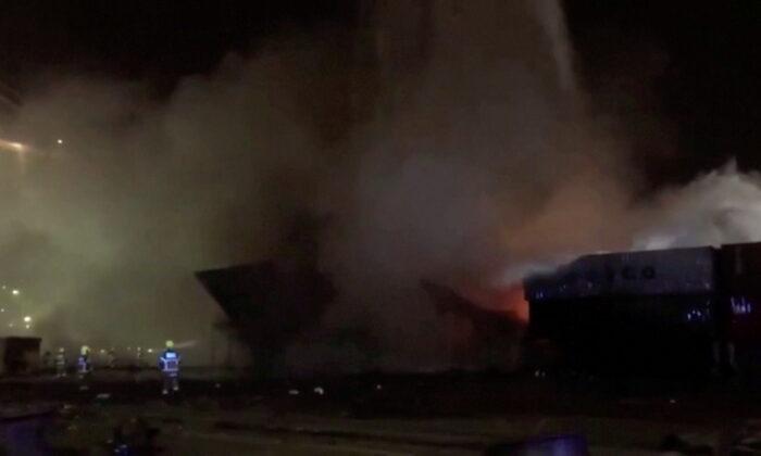 Dubai Extinguishes Fire on Ship in Jebel Ali Port