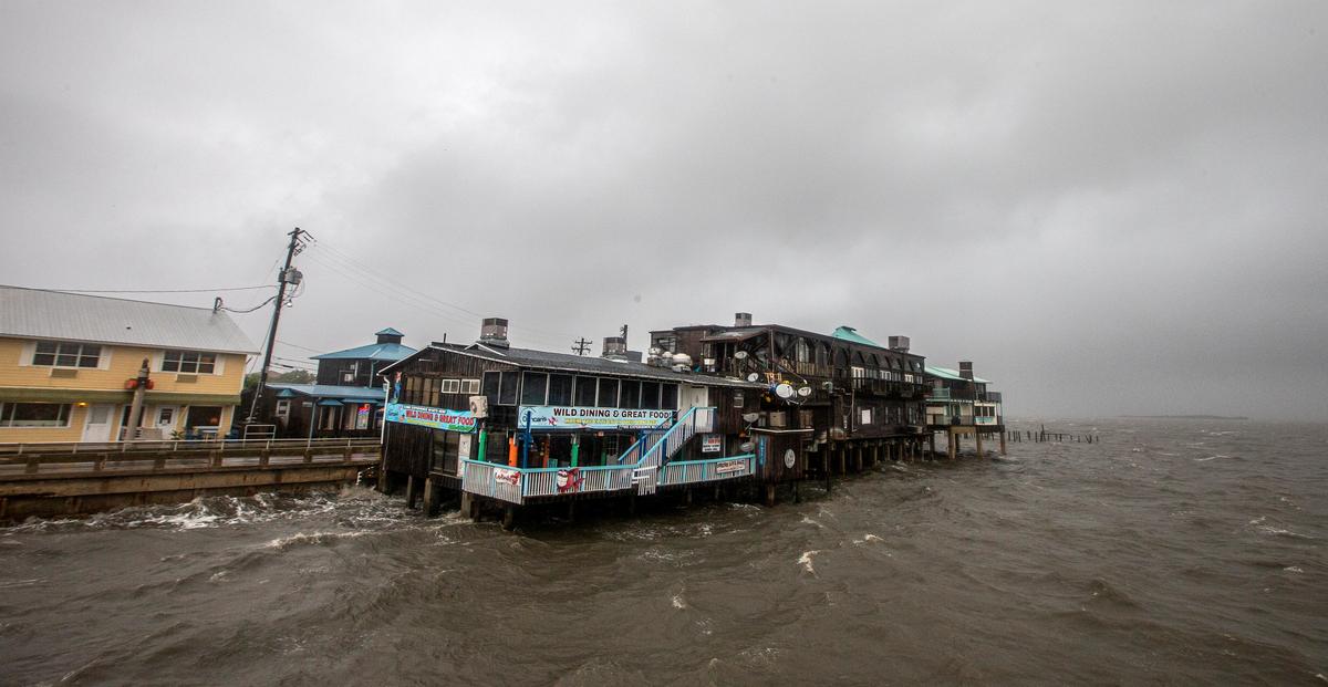 Tropical Storm Pounds East Coast After Killing 1 in Florida