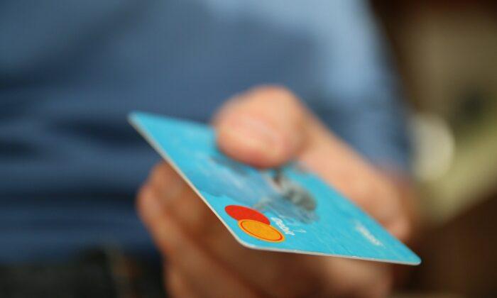 Do You Really Need a Retail Credit Card with a Very High Interest Rate?