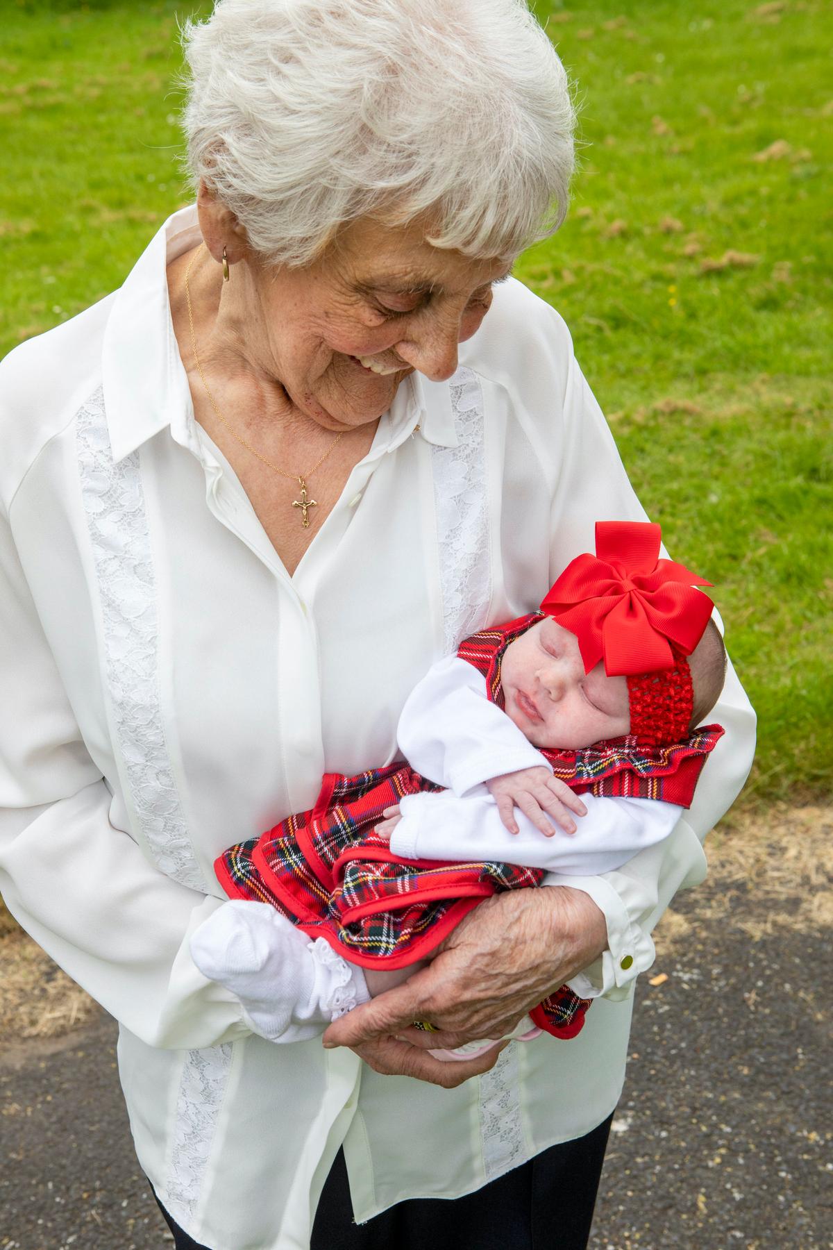 Mary Marshall has earned herself the title of Scotland's only great-great-great-grandma with the birth of Nyla Ferguson. (SWNS)