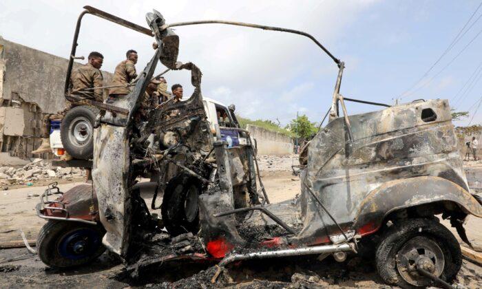 At Least 8 Killed in Mogadishu by Suicide Bomb Targeting Government Convoy