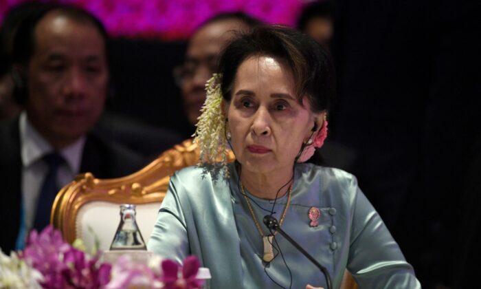 Burma’s Suu Kyi Hit by New Charges in Mandalay Court