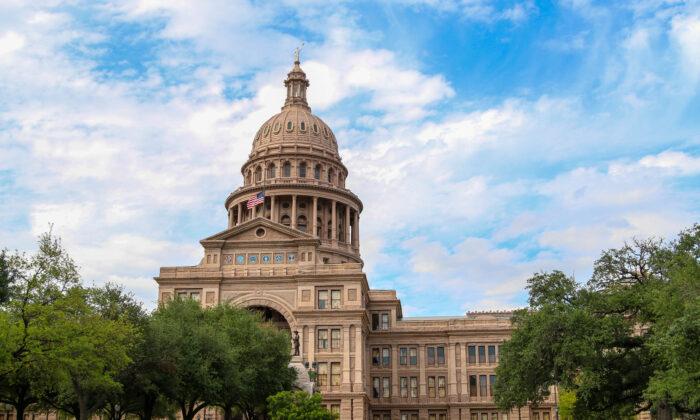 Nursing Home Residents Urge Texas Lawmakers to Raise Medicaid Allowance