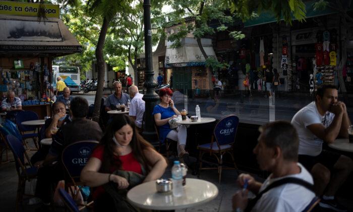 Greece to Require Vaccination or Negative Test at Indoor Restaurants