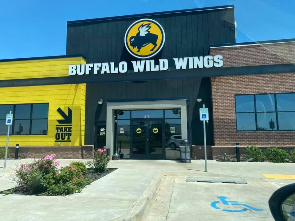 The Buffalo Wild Wings eatery where Donte Franklin works. (Courtesy of <a href="https://www.facebook.com/michael.lynn.9083">Michael Lynn</a>)