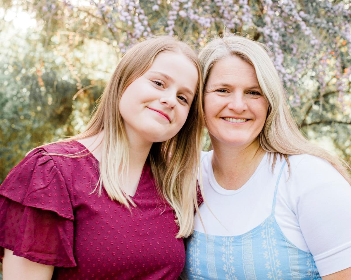Jenny Phillips (R) and her daughter Kate, now 19. (Courtesy of <a href="https://www.goodandbeautiful.com/">Jenny Phillips</a>)