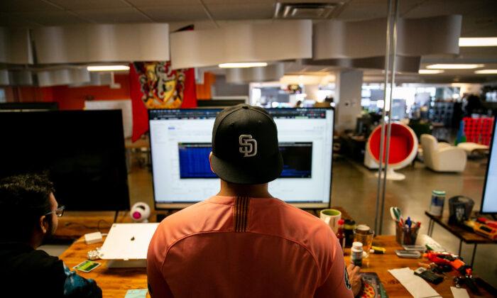 Software Engineers Face Layoffs as Tech Industry Begins Cutbacks