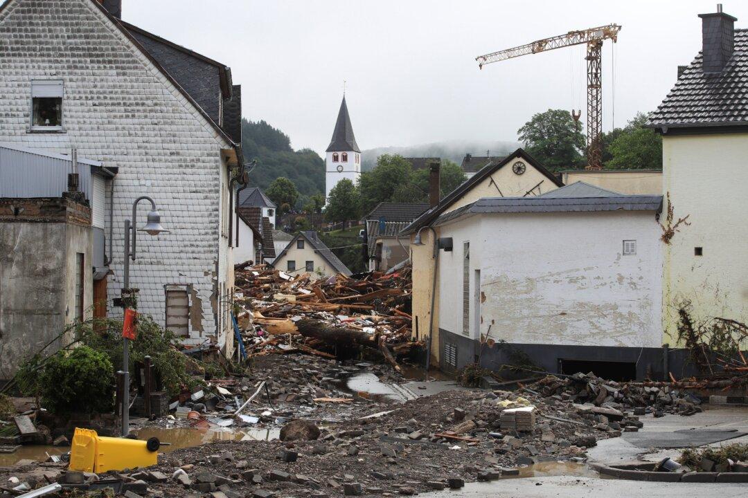 Floods Cut Power to 200,000 Households in Western Germany